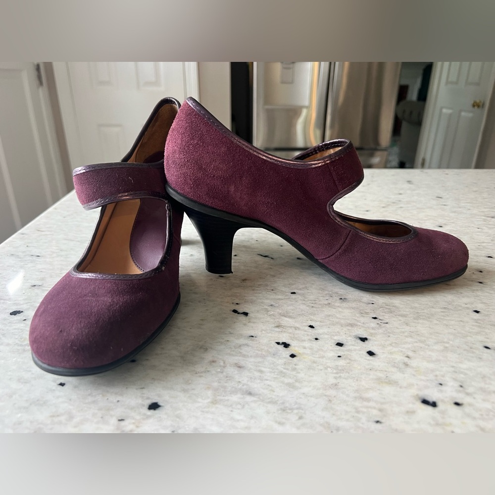 Croft & Barrow maroon suede maryjanes